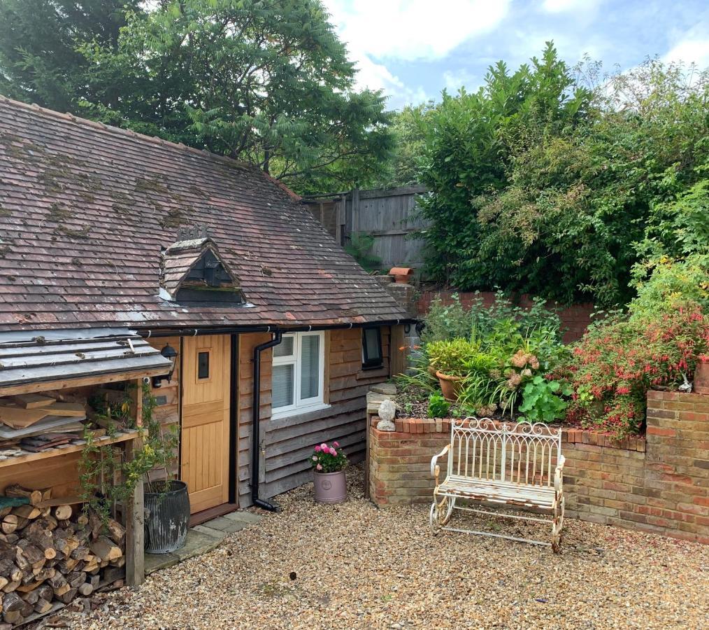 The Little Barn - Self Catering Holiday Accommodation Hindhead Екстериор снимка